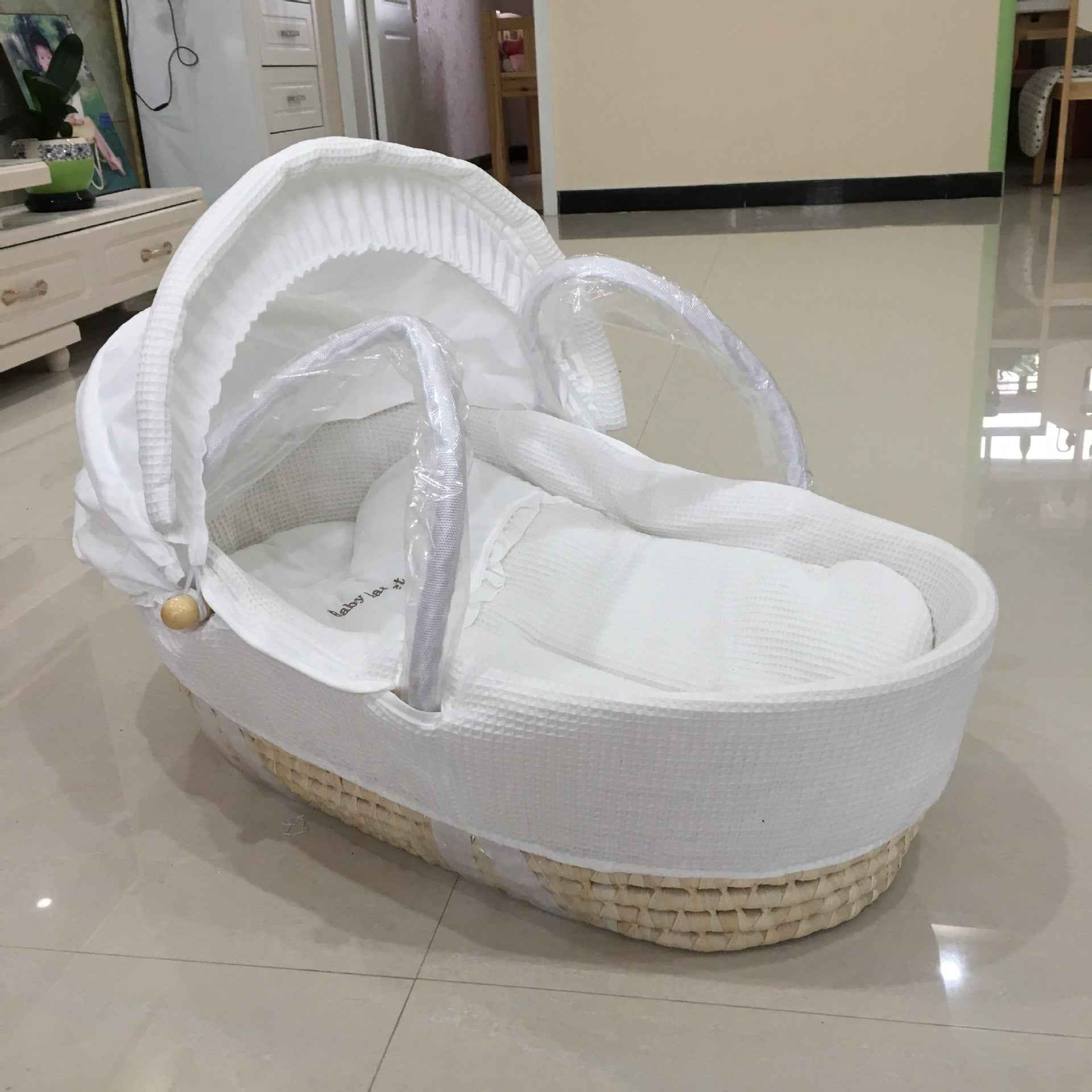 Portable Woven Corn Husk Baby Bassinet