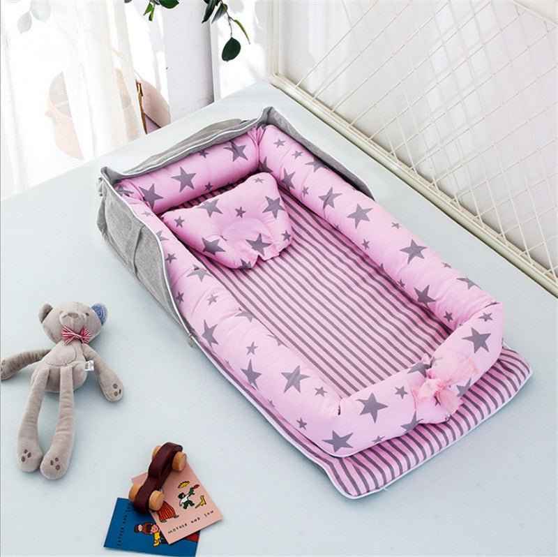 Anti-Startle Newborn Bassinet Bed