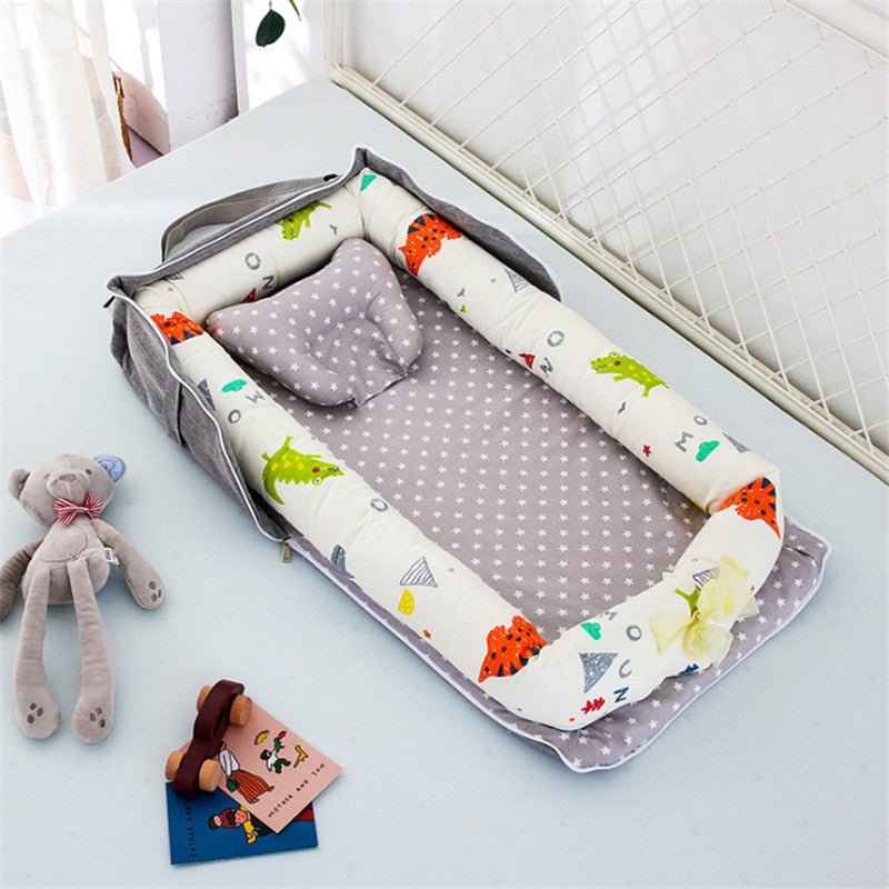 Anti-Startle Newborn Bassinet Bed