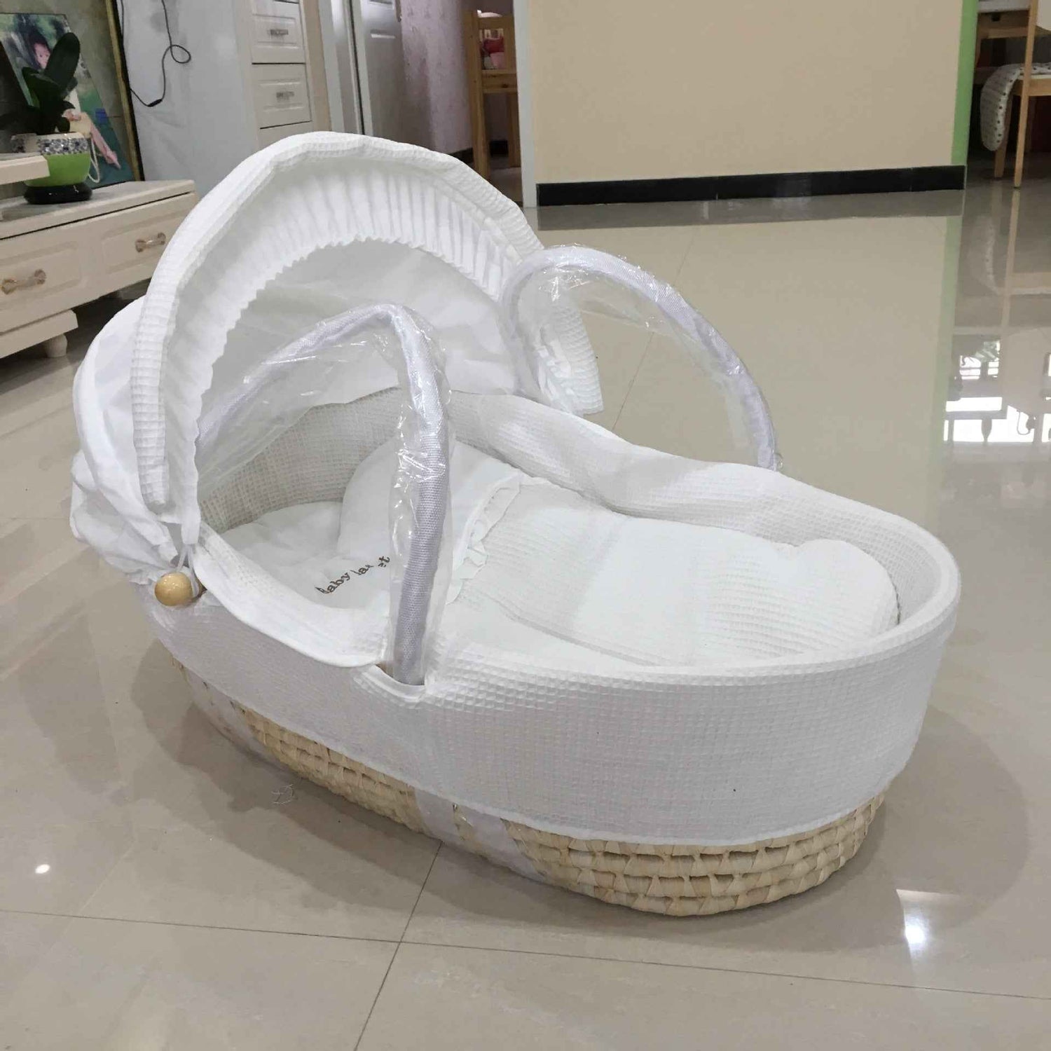 Portable Woven Corn Husk Baby Bassinet