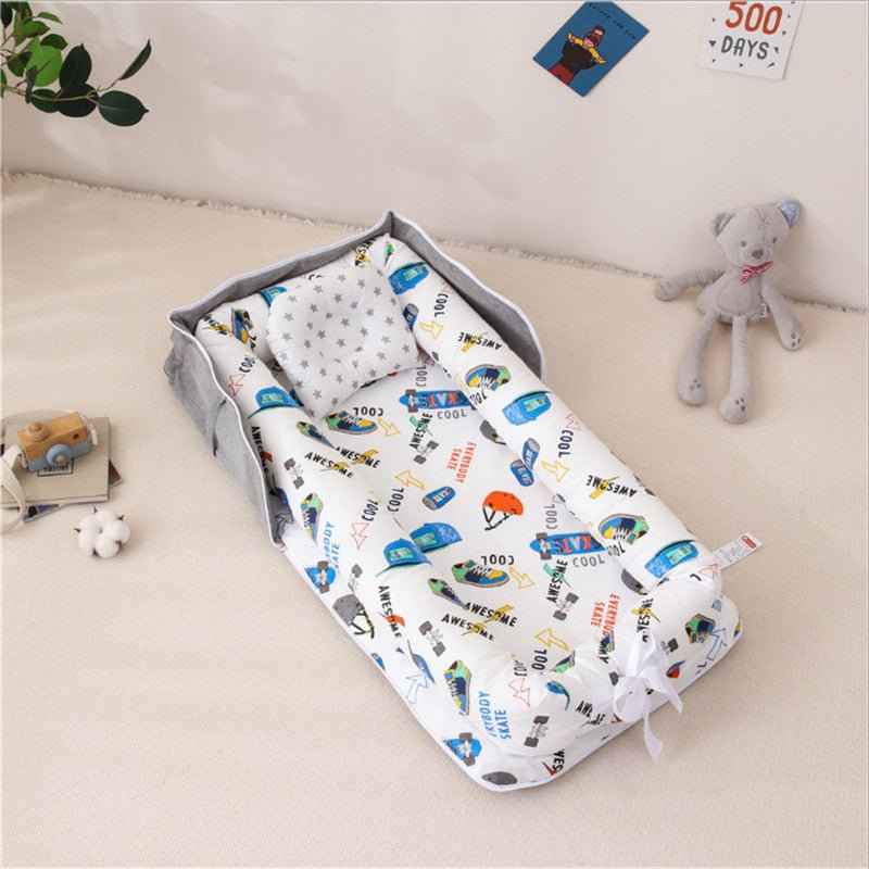 Anti-Startle Newborn Bassinet Bed